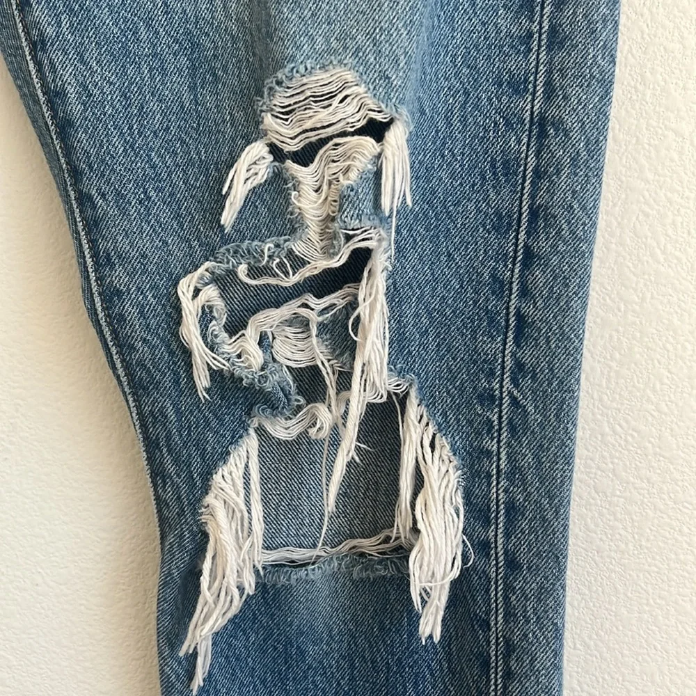 Levi's 501 S Skinny Quality Premium Distressed Jeans